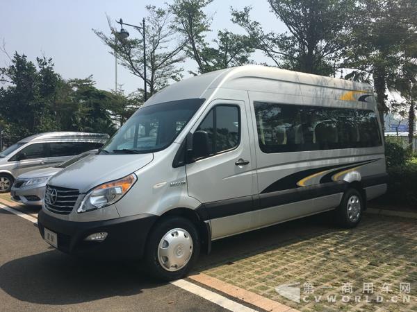 二代江淮星銳6系長軸車型，17座，搭載江淮2.7CTl 國五柴油發(fā)動機4.jpg