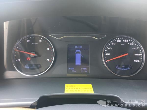 二代江淮星銳6系長軸車型，17座，搭載江淮2.7CTl 國五柴油發(fā)動機3.jpg