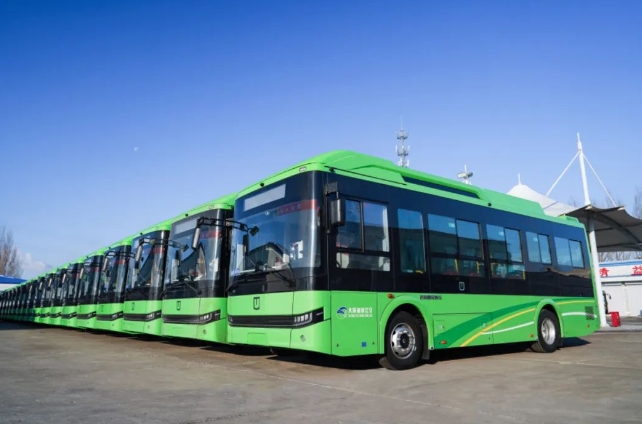 吉利遠(yuǎn)程星際客車.jpg