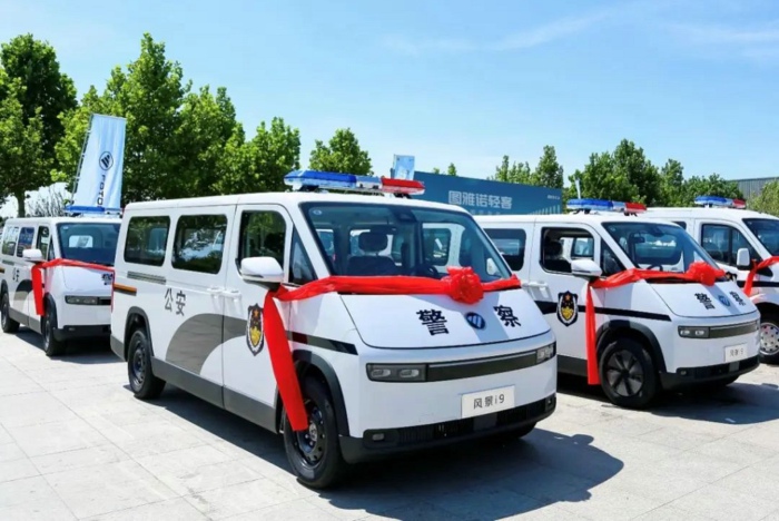 風(fēng)景i9警車.jpg