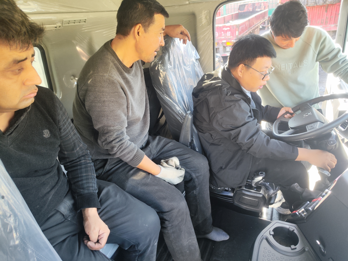 復(fù)購(gòu)100輛電動(dòng)重卡，這家物流企業(yè)為何都選擇搭載特百佳？4.png