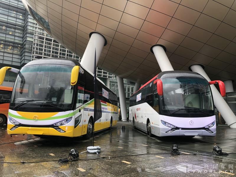 申龍SLK6116HKB歐六柴油客車，全部采用奔馳底盤
